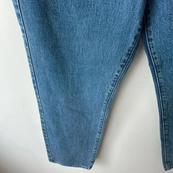Aritzia Wilfred High rise straight leg jeans - Picture 7 of 10